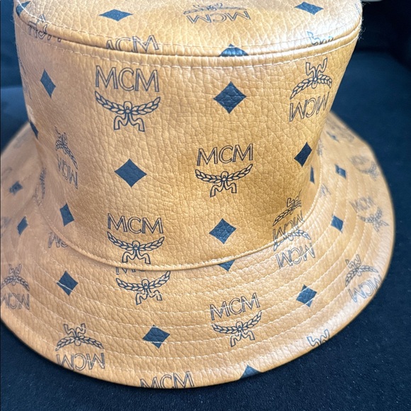 Vintage MCM Cognac Bucket Hat with Black Logo - Picture 2 of 10